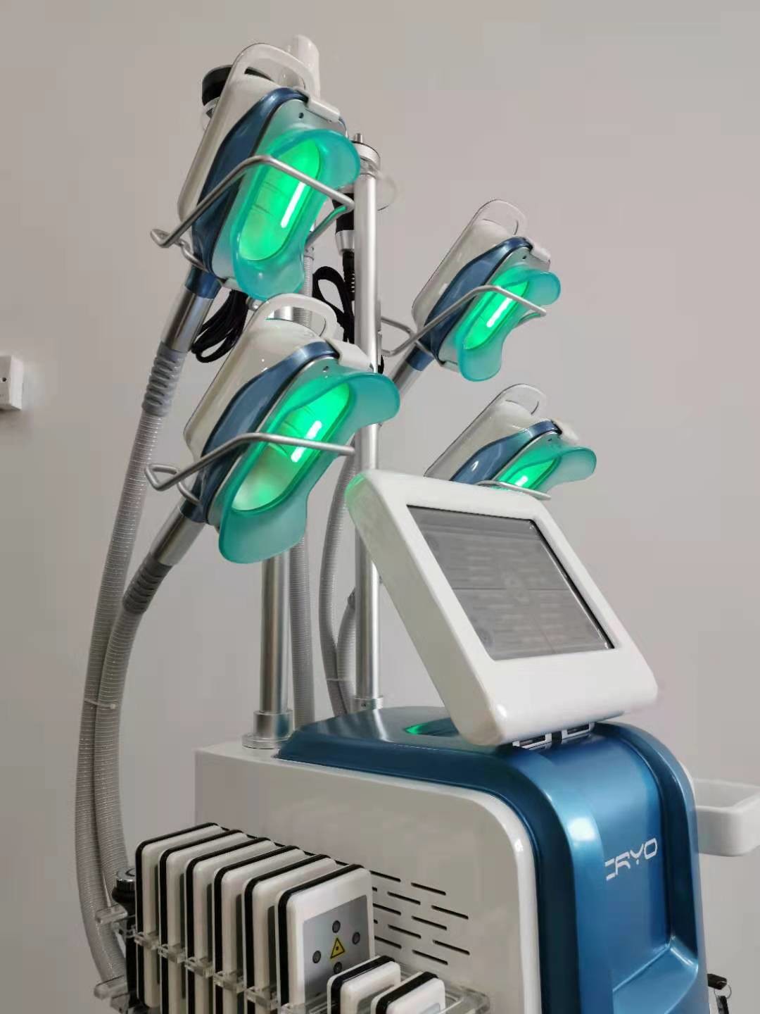 Кожа затягивая Cryolipolysis уменьшая прибор вакуума 360 RF машины жирный замерзая