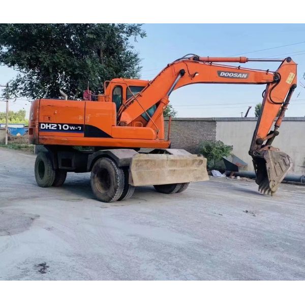 Excavadora de ruedas Doosan DH210W con rendimiento superior fácil de operar