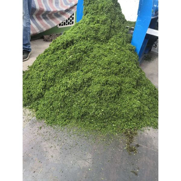 1.45*0.87*2.2m 15kw 0.3T/H Tree Branch Shredder