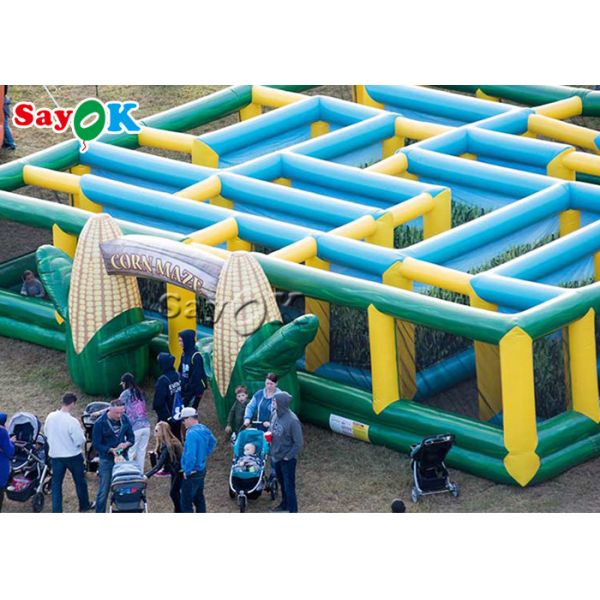 Раздувной лабиринт мозоли хеллоуина на открытом воздухе спорт командных игр желтый зеленый раздувной