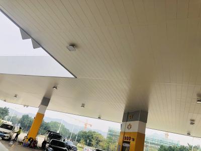 0.9mm Aluminum Metal Ceiling Wind Load Resistant Fireproof S Strip Metal Plank