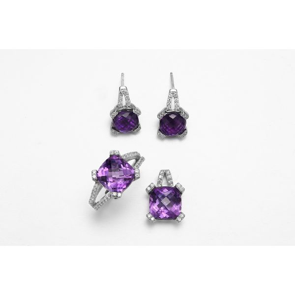 стерлинговые серебряные серьги стержня драгоценной камня 2.18g снабжают серьги подкладкой аметиста белого золота