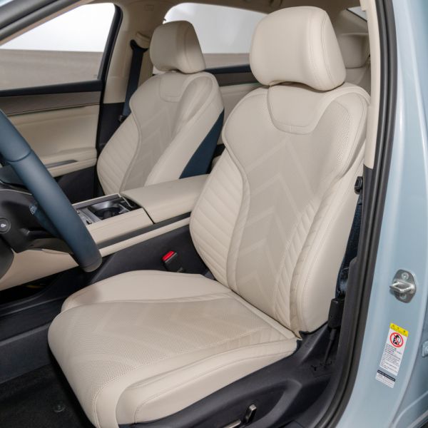 2024 Byd Qin L Dm-I 120km Excellence Version Electric Car with Battery Energy 15.87kwh