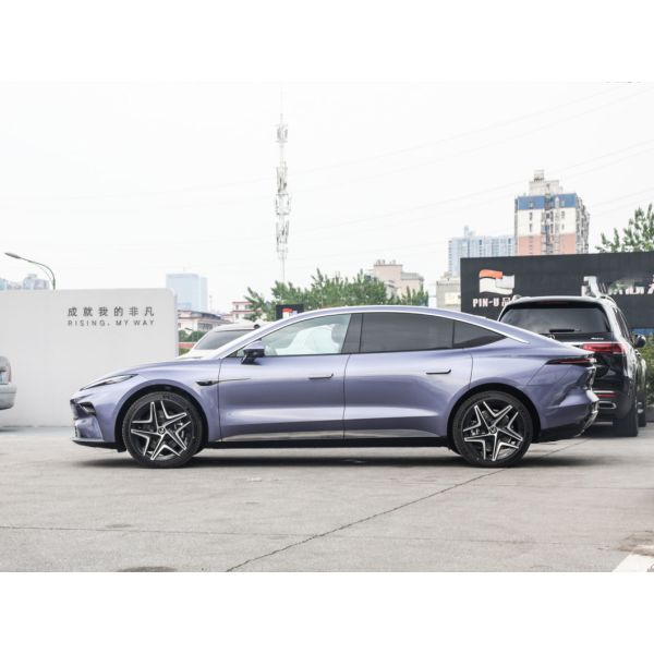 5000*1953*1494 2023 BEV Hatchback Electric Vehicle Rising Auto F7 with BEV Technology
