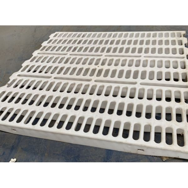 High Strength Goat Plastic Flooring , White Plastic Slatted Flooring For Sheep