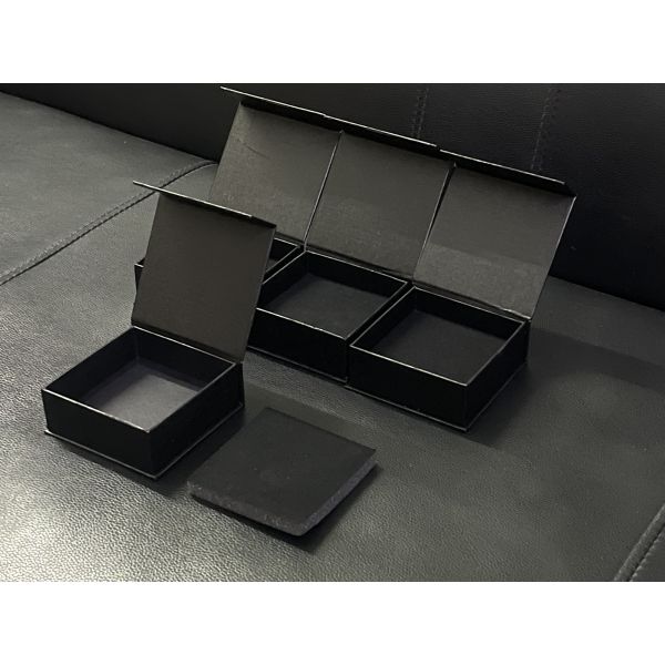 Paper Jewelry Boxes in 90*90*35mm Size for Ring Earring Pendant Bracelet Bangle Necklace