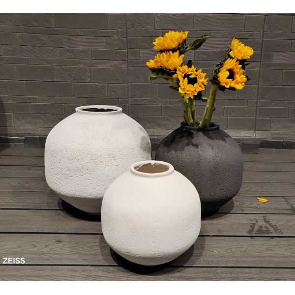 排水孔とテラコタの仕上げ 繊維セメントの鍋の完璧な組み合わせ