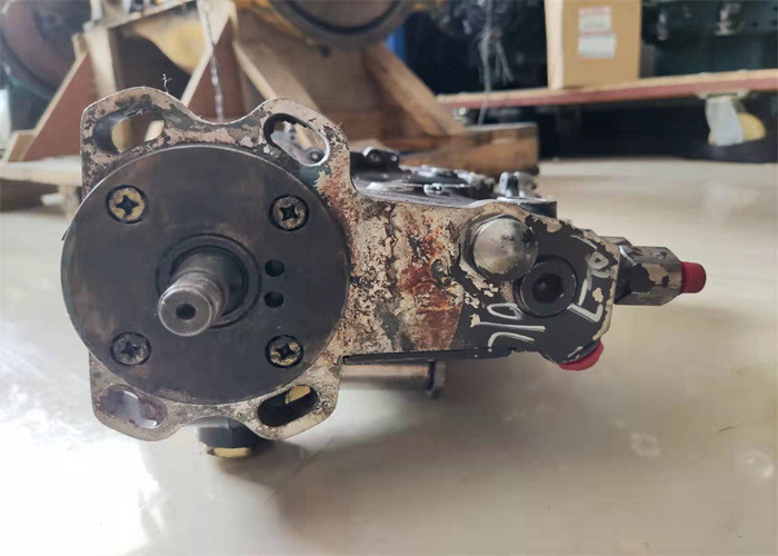 Подержанный дизельный впрыскивающий насос 6D102-7 для экскаватора PC200-7 101062-9310 101609-3760