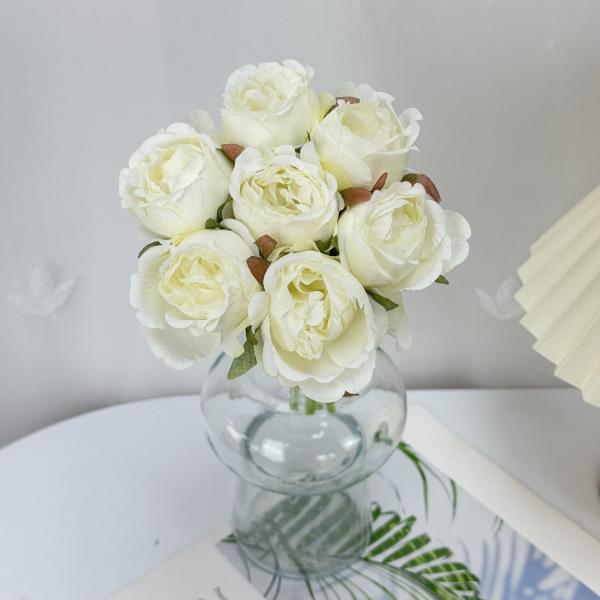 Ins-style rose artificial flowers with vases, hand-held bouquets, Valentine's Day photo shoots, and birthday gift decorations