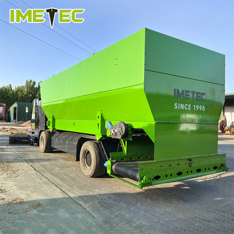 Full Hydraulic Self Propelled Silage Wagon Leftover Collector For Cattle Sheep Ranch