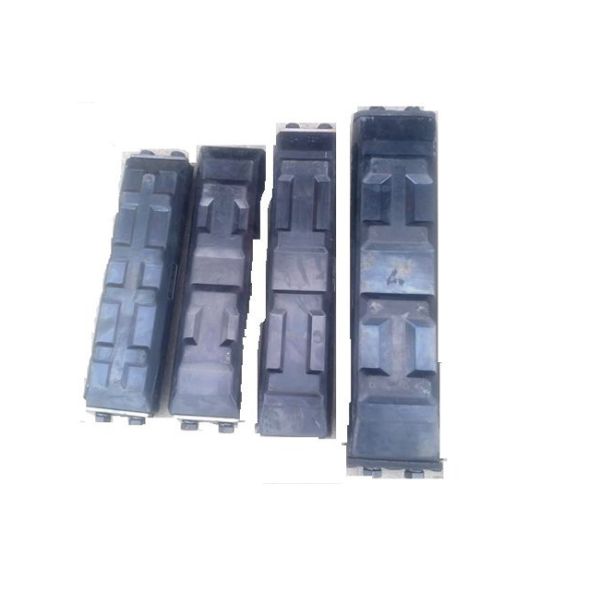 Professional Clip On Rubber Track Pads Protecting Road Surface For Drilling Machinery