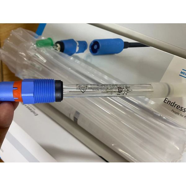 Endress+Hauser CPS11D-7BA2G | Memosens pH Electrode, 0–14 pH, Pg 13.5, Gel