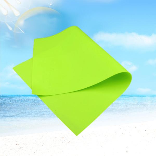BPA Free Non Slip Silicone Rubber Sheet Foldable For Dining Table