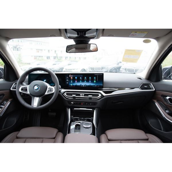 2023Hot sale EV Electric Vehicle BMW i3 4-door 5-seat sedan Cruise mileage 526km