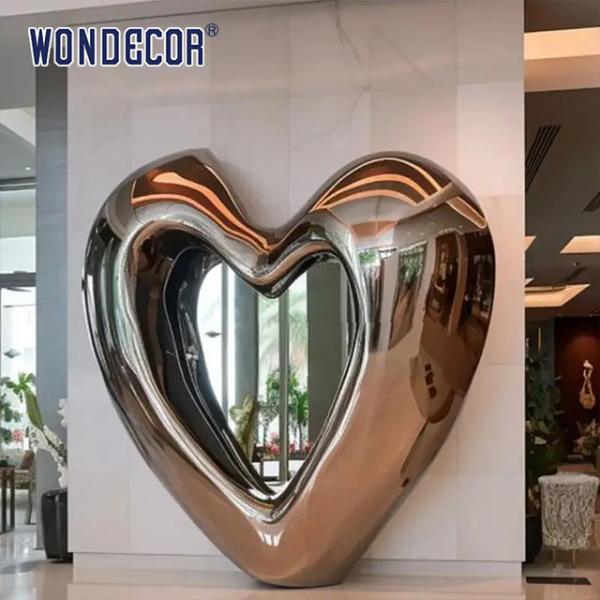 Gran jardín al aire libre escultura de acero inoxidable en forma de corazón de metal forjado