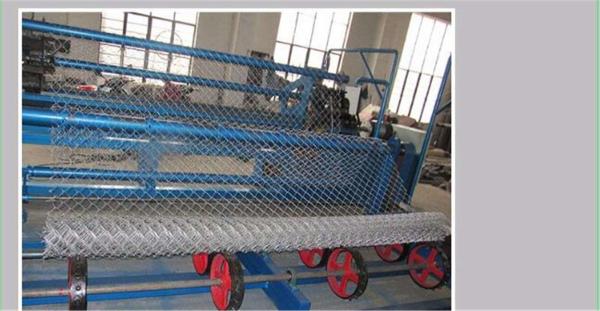 chain link temporary construction fence panels 6FT X 10F Mesh 2 3/8  x 2 3/8 ( 60mm x 60mm ) x 12 gauge wire