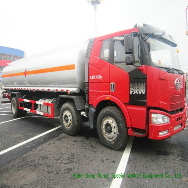 FAW 18000L Liquid Tank Truck / Diesel Fuel Delivery Trucks With Dispenser