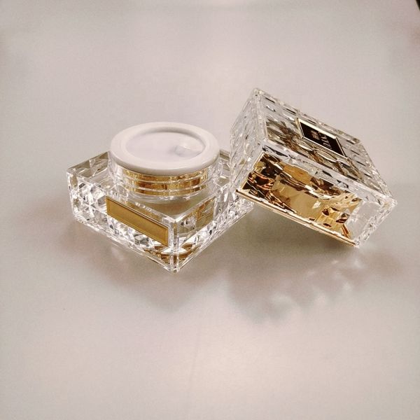 30 мл 50 мл 100 мл Золотая роскошная упаковка косметическая акриловая косметическая упаковка лосьон бутылка