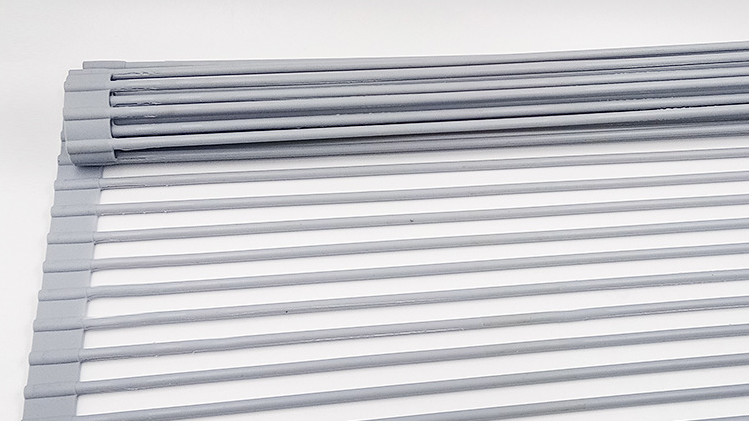 силикон аксессуаров кухонной раковины толщины 1.0mm покрыл крен вверх по циновке засыхания блюда