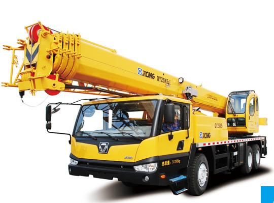 25 Ton Truck Mounted Mobile Crane , Weight Lifting Crane Max Lifting Height 42.15m