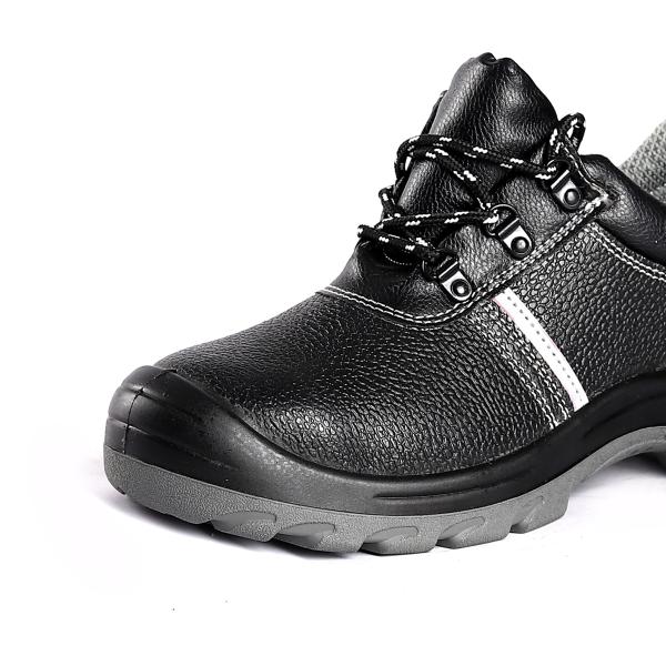 EU 36-47 Lace-up Closure Low Cut Anti-slip Function Steel Toe And Steel Plate Safety Boots Labor Shoes Safety Shoes