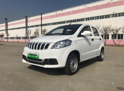 REVERIE LHD Electric Hatchback Compact Family Car Long Range High Performance