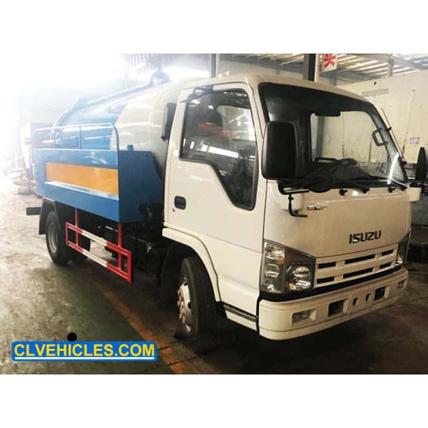 ISUZU 100P 98hp Vacuum Cleaner Truck 5000 Liters With High Pressure Jetting