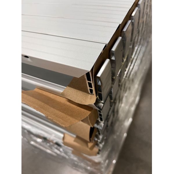 Алюминиевые солнечные каркасы Длина 2278x1134 мм Раздел 35x35 мм Для солнечных панелей