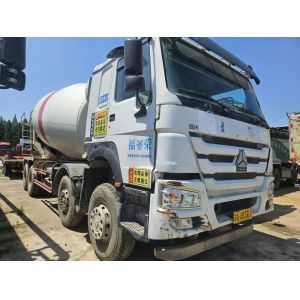 Howo 8x4 380HP Used Concrete Mixer Truck With SINOTRUK WD615.47 Engine