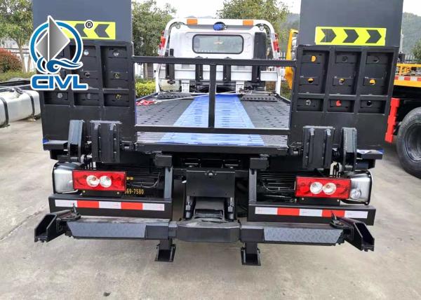3800 Wheelbase HOWO Truck Mounted 4x2 6.2M Flatbed Tow Truck / Wrecker Vehicle