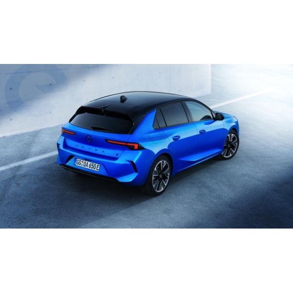Véhicule électrique à conduite confortable à Opel Astra Electric avec batterie de 54kwh 150kw de puissance moteur à 170km/h vitesse maximale