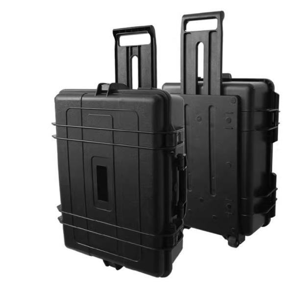 6.1kg IP67 Plastique étanche à l'eau du chariot roues de boîtier pour équipement 666*500*220 mm Utilisation polyvalente