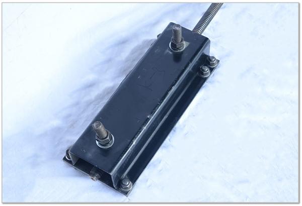 Heavy Duty Belt Conveyor Accessories Screw Tensioner For Belt Tracking Anti Corrosion