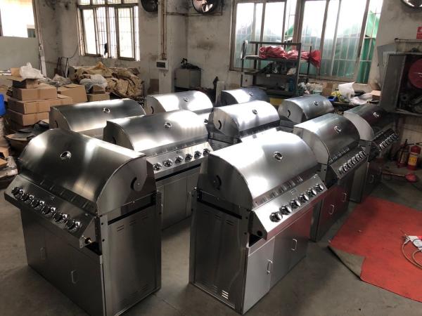 Factory price kitchen bbq easy grill slow 4 burners stainless steel protable gas BBQ grill