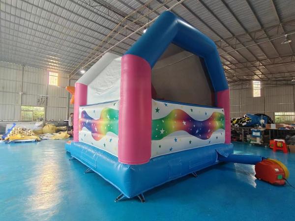 Combo inflável de lonas de PVC Unicórnio colorido engraçado Explodir Casa de salto com deslizamento