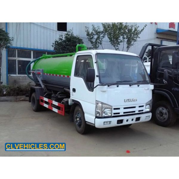 100P 98hp ISUZU Sewage Suction Truck 4000 Liters 60 Km/h Max Speed