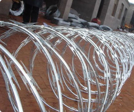 PVC Stainless Steel Concertina Razor Blade Barbed Wire Bto-22 Bto-60 Cbt-65 Fencing Wire Price