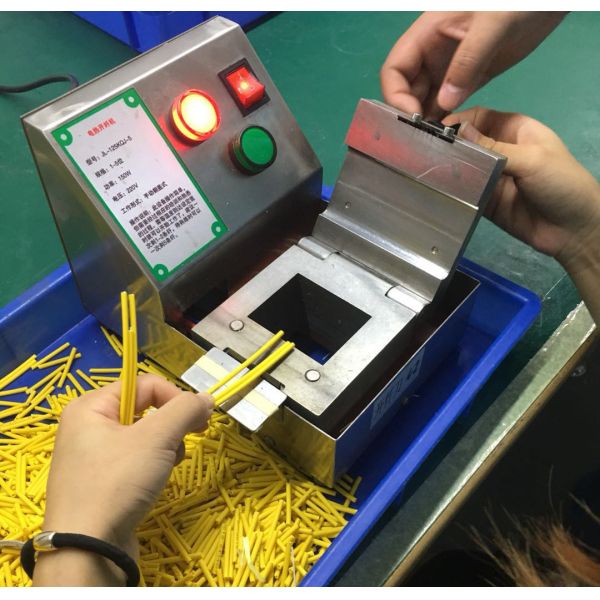 Coat Removing Fiber Optic Equipment Hot Stripping For 0.9mm 2.0mm 3.0mm Cable