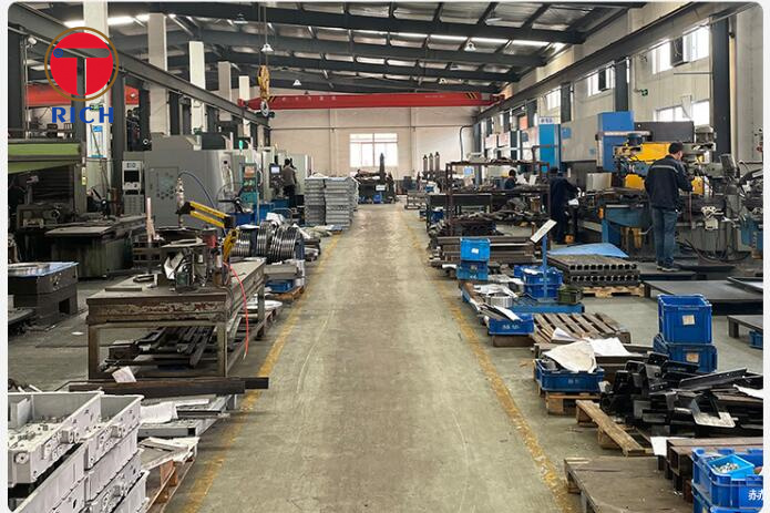 части CNC 600mm автоматические изготовленные на заказ латунные поворачивая части меди точности