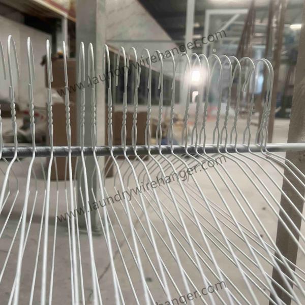 High Capacity Wired Cloth Hanger 2500 Boxes for Container Loading in Qingdao