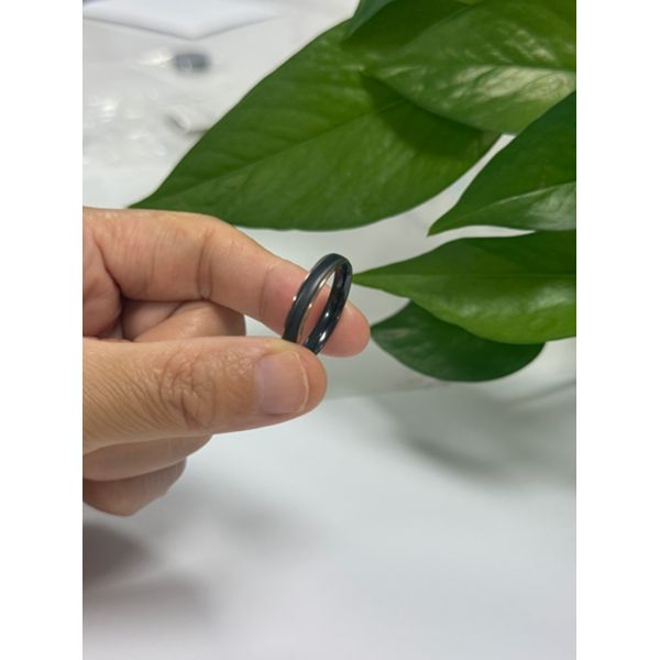 Fabrica mayorista de Anillos de bodas de zirconio y titanio negro y gris y joyas para hombres sin desvanecimiento Anillos de bodas para hombres