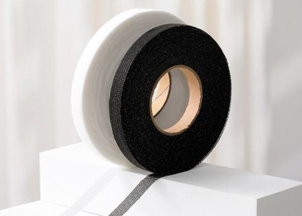 Light Weight 60-80g/M2 Polyester Cotton Interlining For Garment Reinforcement