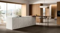 Armários de cozinha brancos clássicos de madeira Mobiliário de cozinha personalizado com mesa de jantar