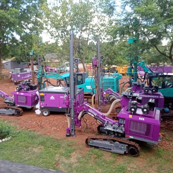Surface Drilling Rig Hydraulic DTH Drilling Machine High Efficiency Portable DTH Hammer Drilling Rig