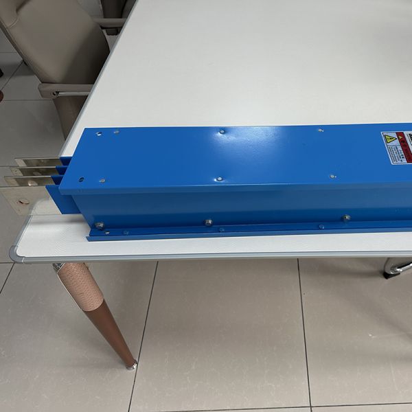 Sistema de canalización de barras colectoras aisladas por aire de alta resistencia especial, resistente al fuego, de baja tensión