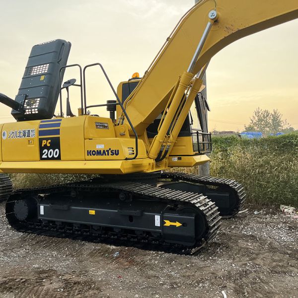 20Ton Used Komatsu PC200 Excavator Reliable Affordable Heavy Equipment Digger
