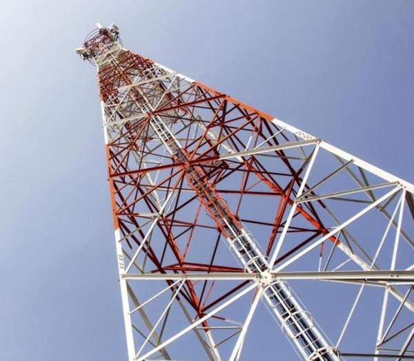 Four-Column Angle Steel Tower With Lightning Protection Device