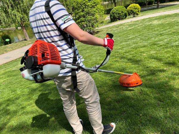 35.8CC Gas 2-Cycle 2-in-1 Brush Cutter and String Trimmer 17 Cutting Width