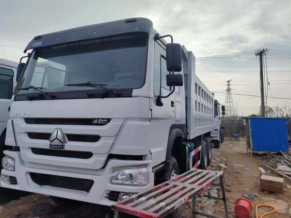 Seats ≤5 HOWO 8*4 Dump Truck in Different Color Combinations