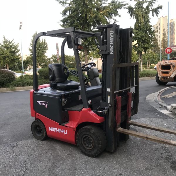 Fast Delivery Nlchlyu Battery Forklift 1.5 Ton 2t New Energy Multifunctional Electric Hydraulic Fork Lift Truck